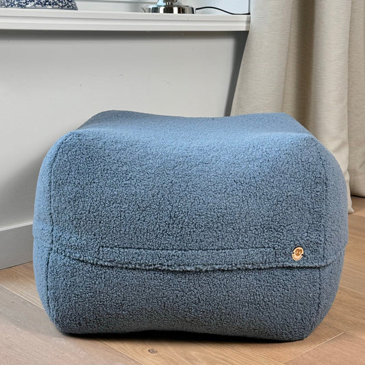 Poufet DreamPad Bouclé Hellblau Innenansicht – flaches Hundebett ca. 25 cm, handgemacht in Deutschland, Poufet
