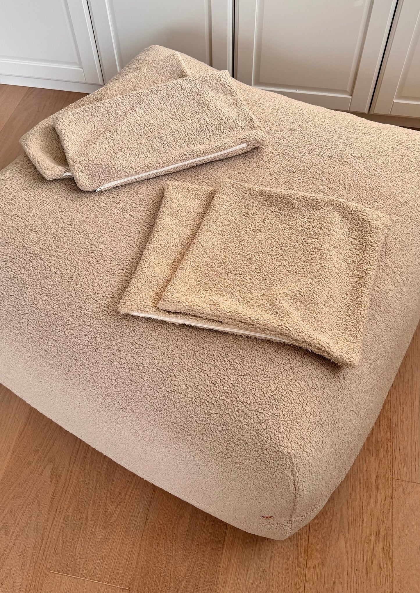 Poufet Kissenbezug | Le Bouclé & Breitcord | Handgemacht in Deutschland