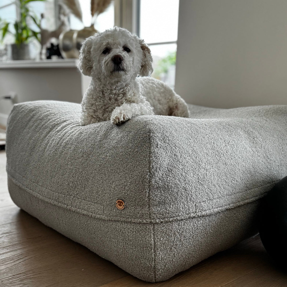 Poufet  DreamPad Bouclé Hellgrau – zeitloses elegantes Design, stilvoller Einrichtungsgegenstand, Poufet 
